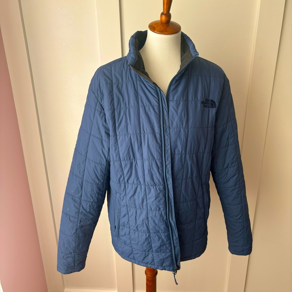 NORTH FACE men’s lightweight puffer jacket